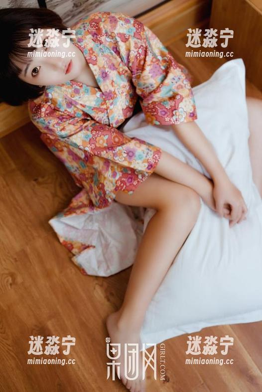 GIRLT果团网 - 别说我没提醒你，王婉悠最新的“比基尼”图包是夏季必备。