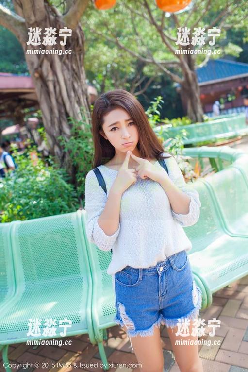 IMiss爱蜜社-雪儿Cier IMiss爱蜜社 - 雪儿Cier的连衣裙,听说无圣光,一套图就足够让我心动得乱七八糟