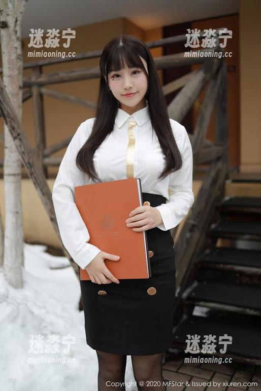 MFStar模范学院 - 通常不会评价的我，被电竞唐嫣的灰丝写真集说服了，原图的每一帧都似乎在诉说什么。