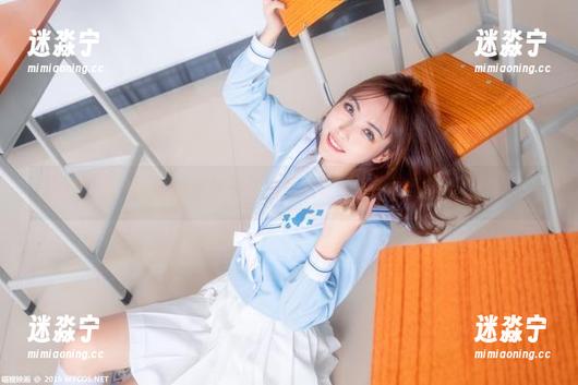 喵糖映画——那位黑丝少女的私拍，原图满溢着青春的气息。