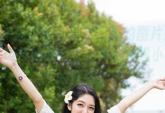 MiStar魅妍社 – 期待已久的图片：Olivia童安琪与她的毛衣，谢谢快递小哥快递的情绪！