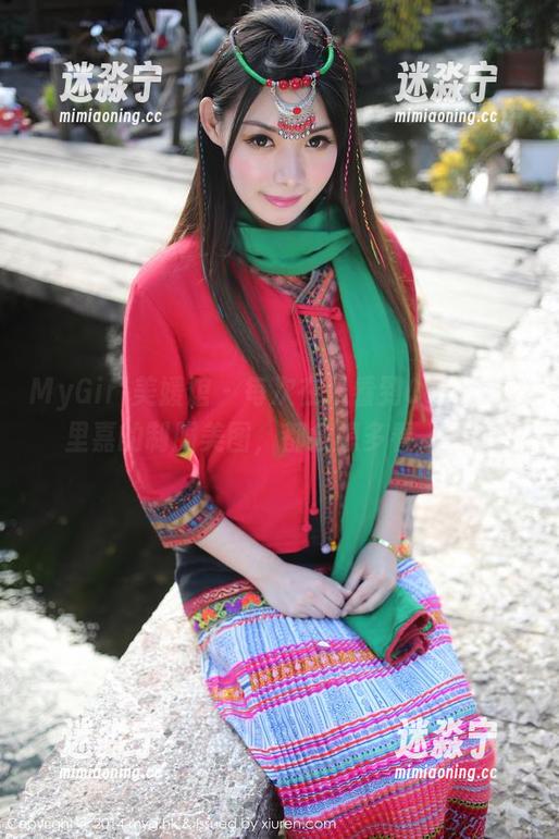 MyGirl美媛馆 - 每次在线看到Carina绮里嘉的制服美图，都会想多看一眼。