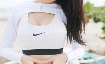 MyGirl美媛馆 – 精选黑丝照，绮里嘉Carina给你腿控们送福利喽