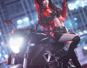 新作品来了，Sakiiii翎柒的坏女人设定，反正我就爱她这调调！