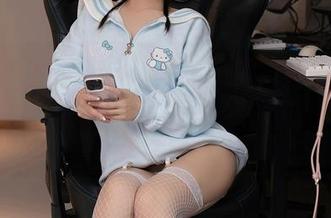 Xiuren秀人网 – 裸足计划之Carol周妍希的私房原图：每个脚趾都在默默呼喊“抓紧系列”。