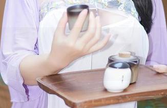 Xiuren秀人网 – 狭小阳台上的夏日私拍：这就是周慕汐fairy的日常写真吗？