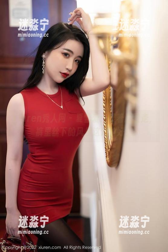 Xiuren秀人网-夏雪爱 Xiuren秀人网 - 夏雪爱:跟着原图走,裤里丝下的风景这边独好!