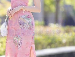 Xiuren秀人网 – 说真的，程程程的泳装写真让我意识到沙滩也太能勾人心了吧。