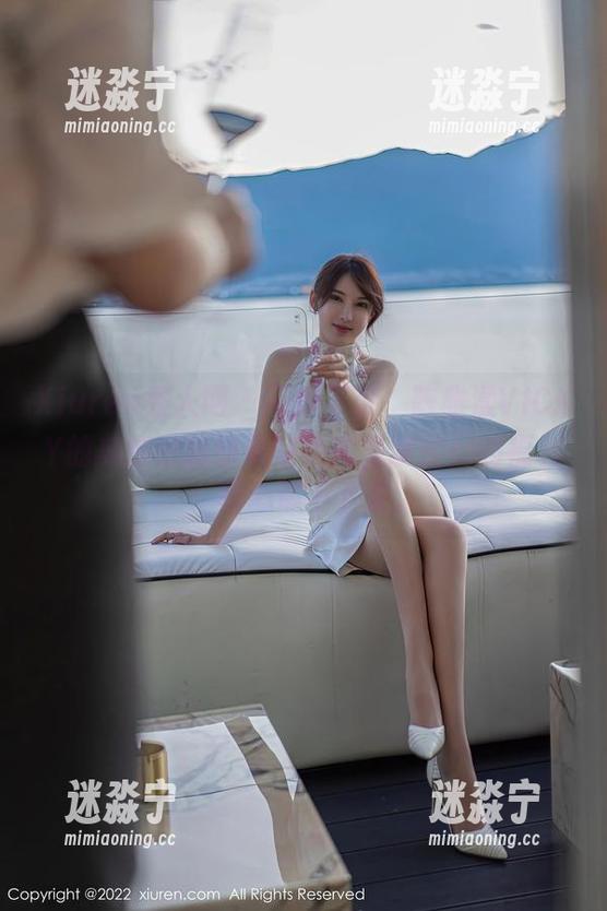 Xiuren秀人网-陈雅漫VICKY Xiuren秀人网 - 不得不说,陈雅漫VICKY的美腿定制图集简直就是腿控们的福利,真心停不下来。