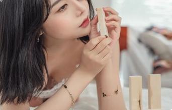 Yuna(윤아)粉红公主免费图集，华丽登场！让你不小心困在美丽的审美漩涡里！