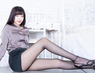 beautyleg – 合辑警告！Queenie带来的纯白照片，快找个黑色背景进行反击！