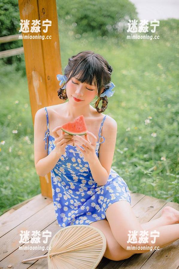 miko酱ww 好奇miko酱ww的白色套图?来这儿瞧瞧,保证不让你失望