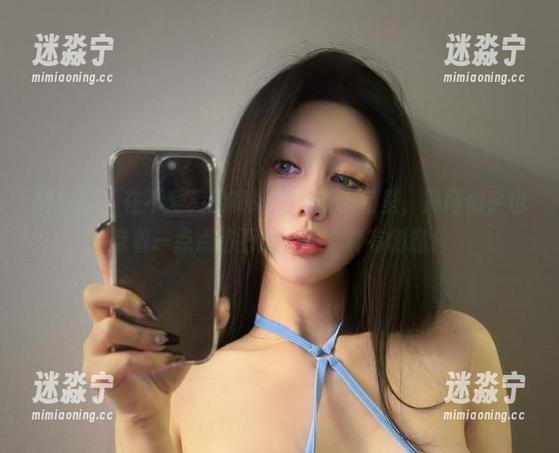 不爱笑的赛琳 微密圈 - 在不爱笑的赛琳的最新作品里,黑网似乎也带着一点点钻石的光芒,真有创意!