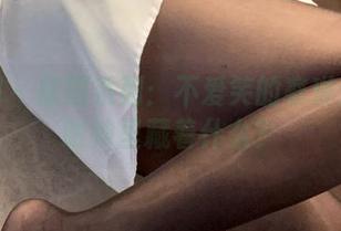 微密圈 – 原图系列：不爱笑的赛琳修女的眼神里藏着什么？