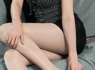 丽柜 – 潼潼的纯白原图，分享一下我满脑子的小疑问……这算潮吗？