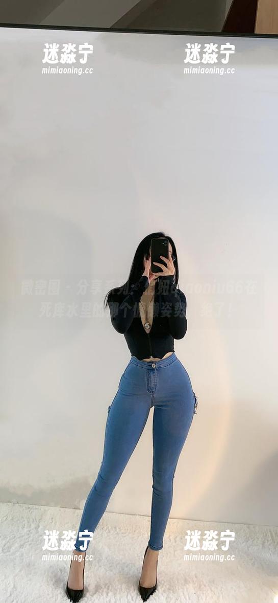 俏妞qiaoniu66 微密圈 - 分享系列:俏妞qiaoniu66在死库水里的那个慵懒姿势,绝了!