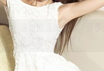克拉女神 – 汤怡的清纯写真，分享你从未见过的一脸无辜！