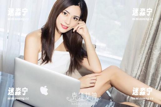 克拉女神-赵雨静 克拉女神 - 精选作品,嗨,赵雨静在教室的表情简直让人浮想联翩。