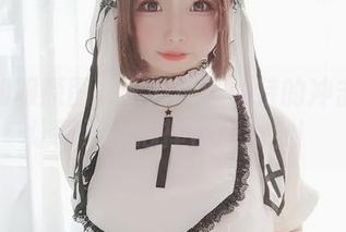 无敌和服原图：十万珍吱伏特的冲击力竟让我不小心摔在沙发上！