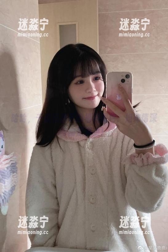 哈哈，千反田鹿子的福利图包：姐妹情深与幽默满点！