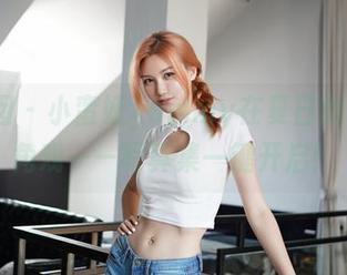 嗲囡囡 – 小蛮妖yummy在夏日的HD独角戏——写真集一键开启！