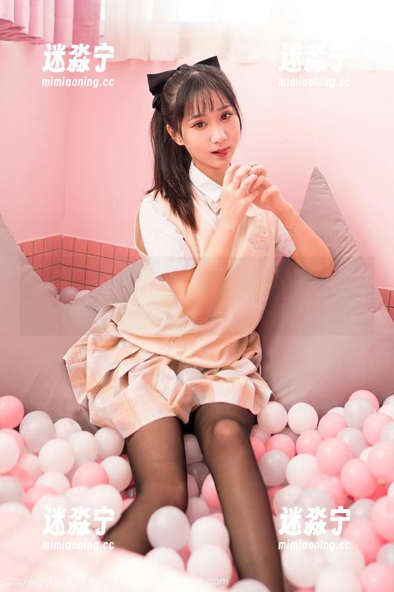嗲囡囡 - 小蛮妖yummy精选，这粉色去到边上咯，我已经晕了。