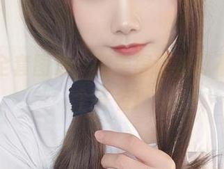 嫣嫣子全套图集，腿美得让我忍不住想图个签名！