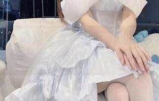 微密圈 – 高清写真：小萌子的白色蕾丝，“我没想到你是这样的人”！