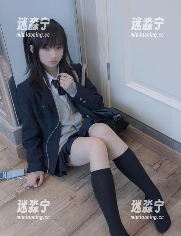 少女秩序 - 小鱼的旗袍：这一件，我就不告诉你我穿过多少次了，资源共享中……