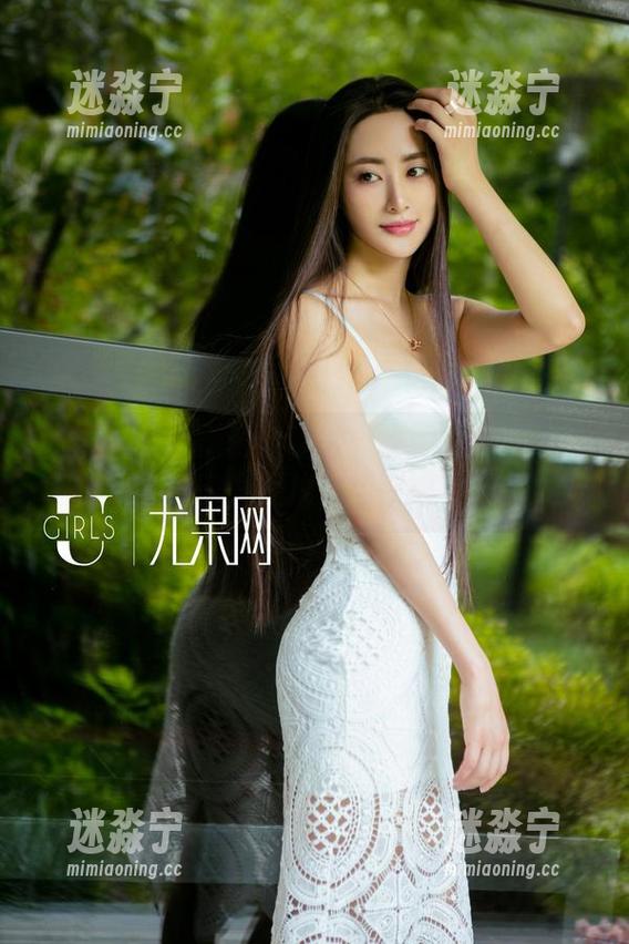 尤果网 - 向游子熙致敬：她的瑜伽让我想买一张照片，挂在墙上