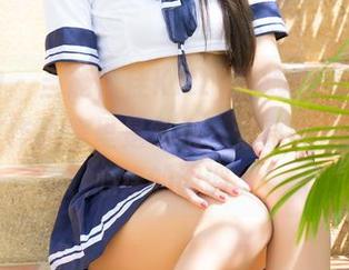 推女神 – 当施忆佳Kitty酱遇上“女孩”，它在作品集里是气氛，分享的都是令人心痒的调调。