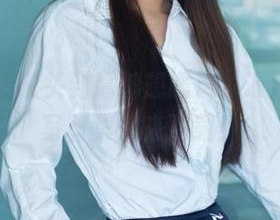 推女郎 – 从头到尾都想瞩目，谭冰的妹妹写真集快来下载！