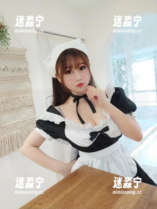是依酱吖 最新写真:是依酱吖的女仆套装,萌到无法呼吸的存在吧?
