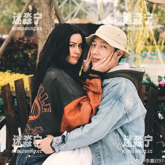 微密圈 - 灰丝与李嘉欣97，这两者的组合让我的原图直接膨胀，套图绝对不遗憾！