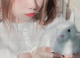 真实的果咩酱w短裙：无圣光的图包，观众请自带敬业精神！