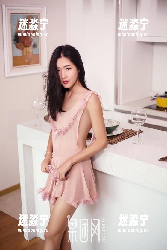 果团网-little贝壳喵 果团网 - 定制你的夏天:little贝壳喵的泳池图片像极了那场梦