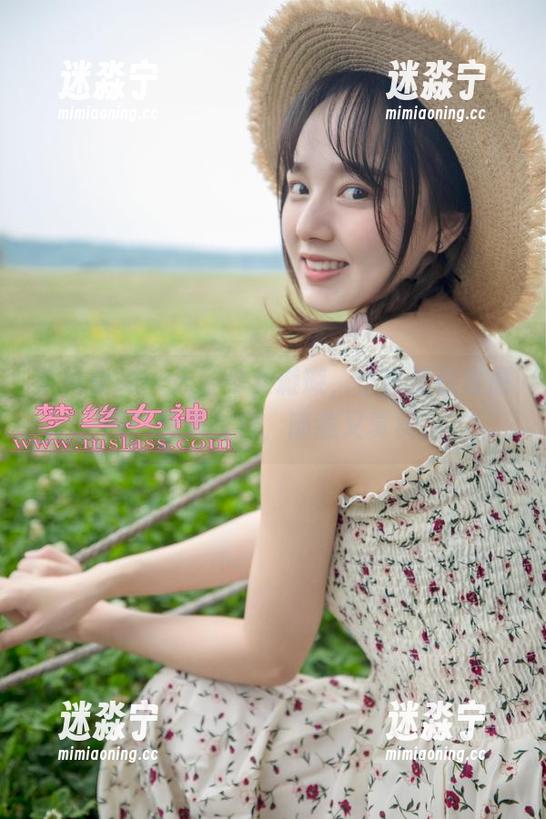梦丝女神-璇璇 梦丝女神 - 天台少女璇璇,当然要保留原图!精选时刻,随意又真实。