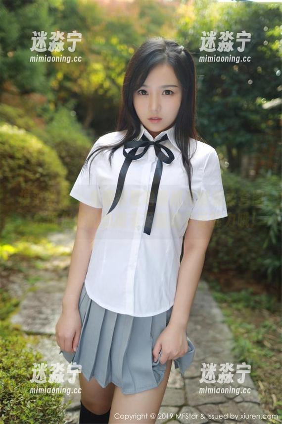 模范学院-噜噜妞儿 模范学院 - 免费领取噜噜妞儿的温柔套图,先确保你的心脏有足够的承受能力哦!