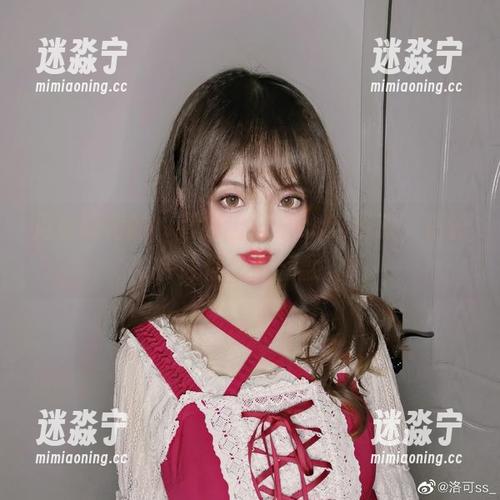 见过短裙的，直接上洛可ss这资源，估计会让你想再翻翻。