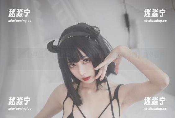 当“清颜真德秀”遇上圣诞，写真作品还挺有意思的，意外收获。
