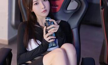 秀人网 – 婚纱美图盘点——Mina米娜的每一张都像是在朋友圈里撒了一把“婚”光！