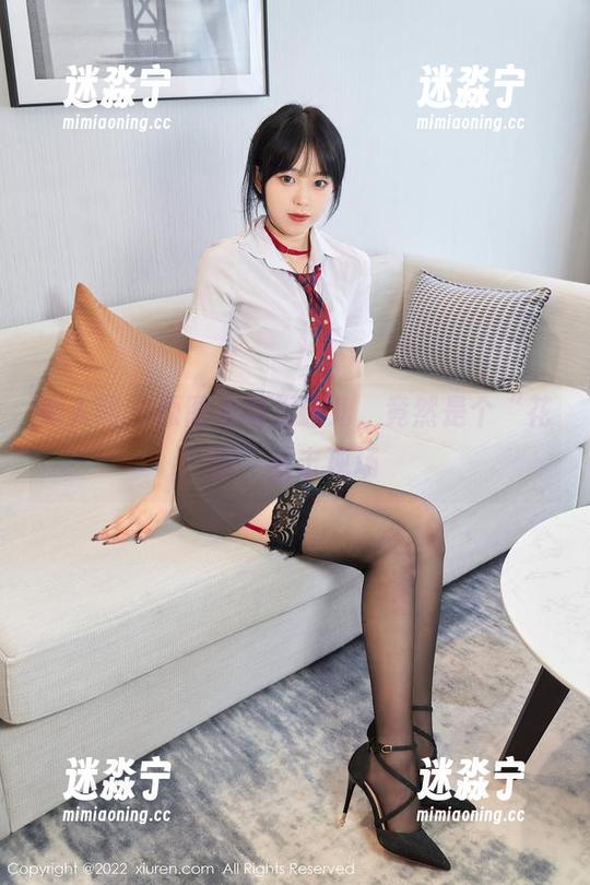秀人网 - 原图里的刘钰儿，竟然是个“花嫁”暴击现场