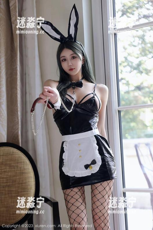 秀人网 - 可乐Vicky的妹妹在ashing上盛装出镜—能换成我的壁纸吗？