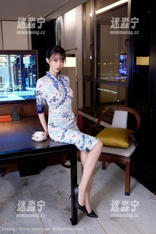 秀人网-呆呆的瑞BB 秀人网 - 呆呆的瑞BB:牛仔裤写真,适合夏季野餐的气息?