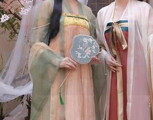 秀人网 – 教室里的夏诗诗Sally，免费作品一次看个饱，得到的时候别忘了感悟一下。