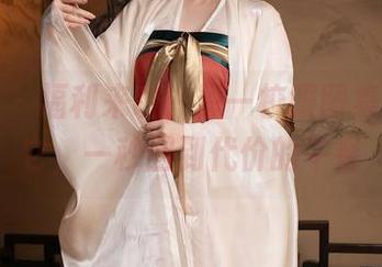 秀人网 – 福利来啦，恩一校服图集！穿着它，一秒回到代价的午餐