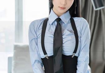 秀人网 – 当月音瞳变身女仆，这精致得让我欲罢不能，隔壁的猫咪也想来凑热闹！