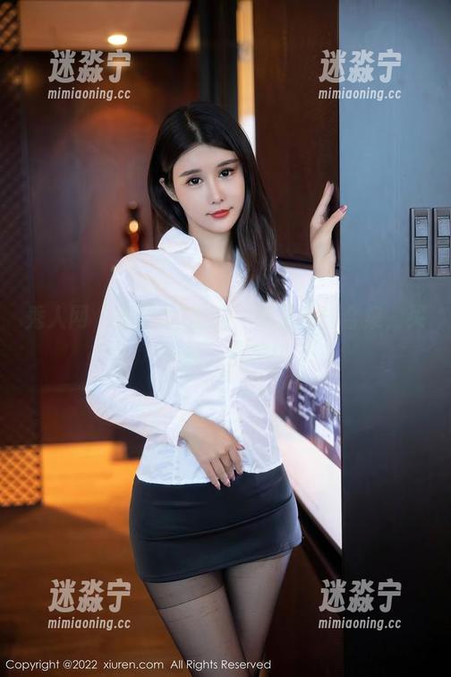 秀人网-雨夕cy 秀人网 - 雨夕cy出品:免费灰丝合集,买一赠一那种!