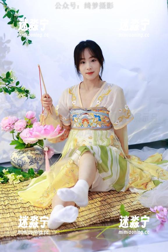 绮梦摄影 - 姜姜皮衣秀，免费为你展示另类作品风貌！