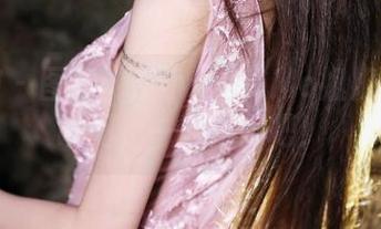 美媛馆 – 图集：伊小七MoMo姐姐的微妙瞬间，一起胡闹吧！